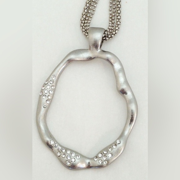 Lia Sophia “Wanderlust” 30-33” long Silver necklace with clear cut crystals. - Picture 2 of 8